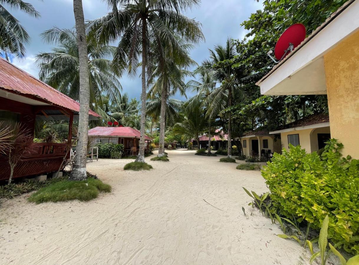 Beach Placid Resort Powered By Cocotel Ocoy Экстерьер фото